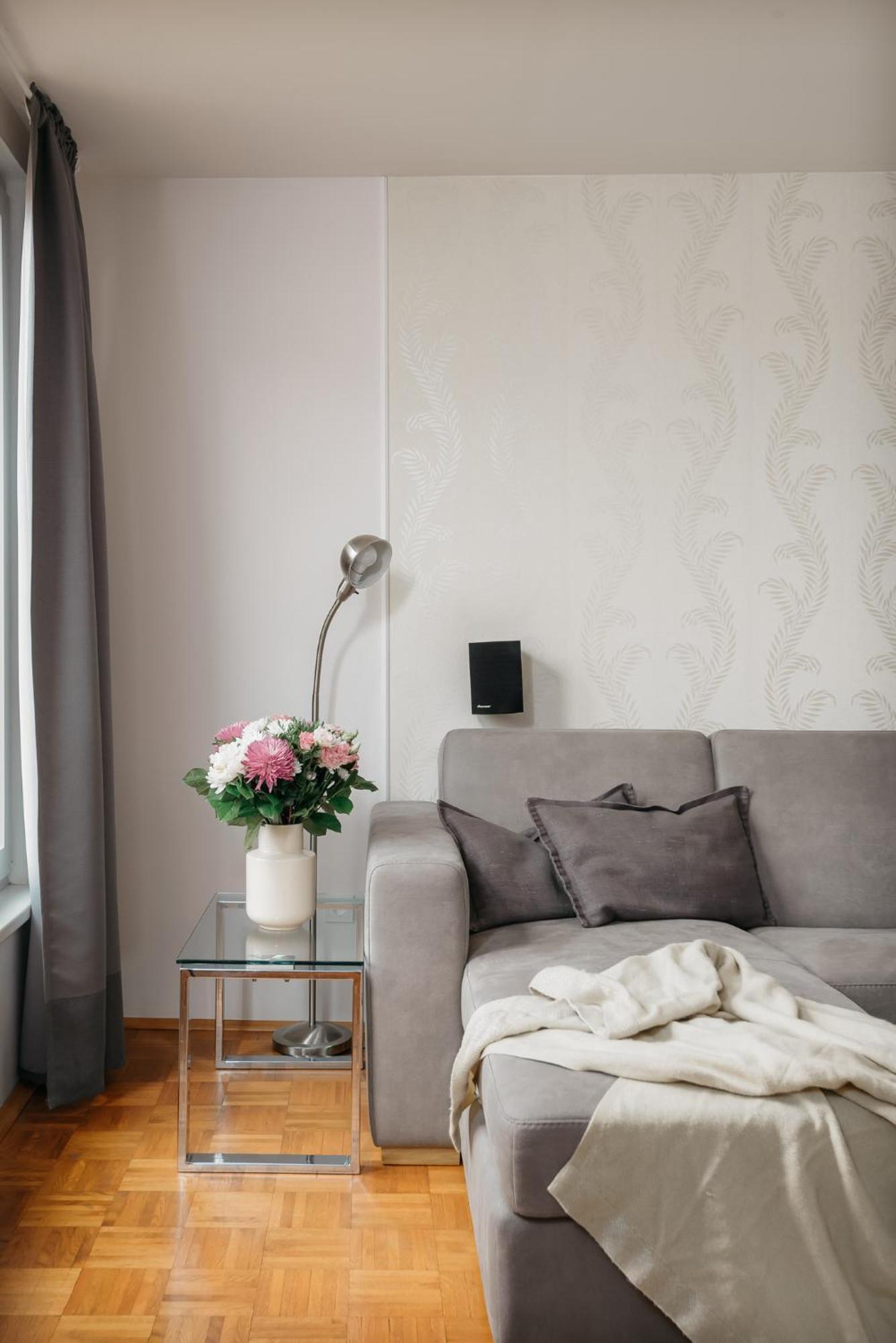 Roy 2 Bdr Apartment With Prague Castle View, Parking & Ac Ngoại thất bức ảnh