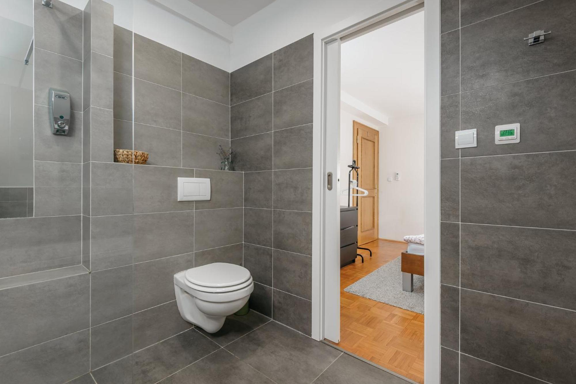 Roy 2 Bdr Apartment With Prague Castle View, Parking & Ac Ngoại thất bức ảnh