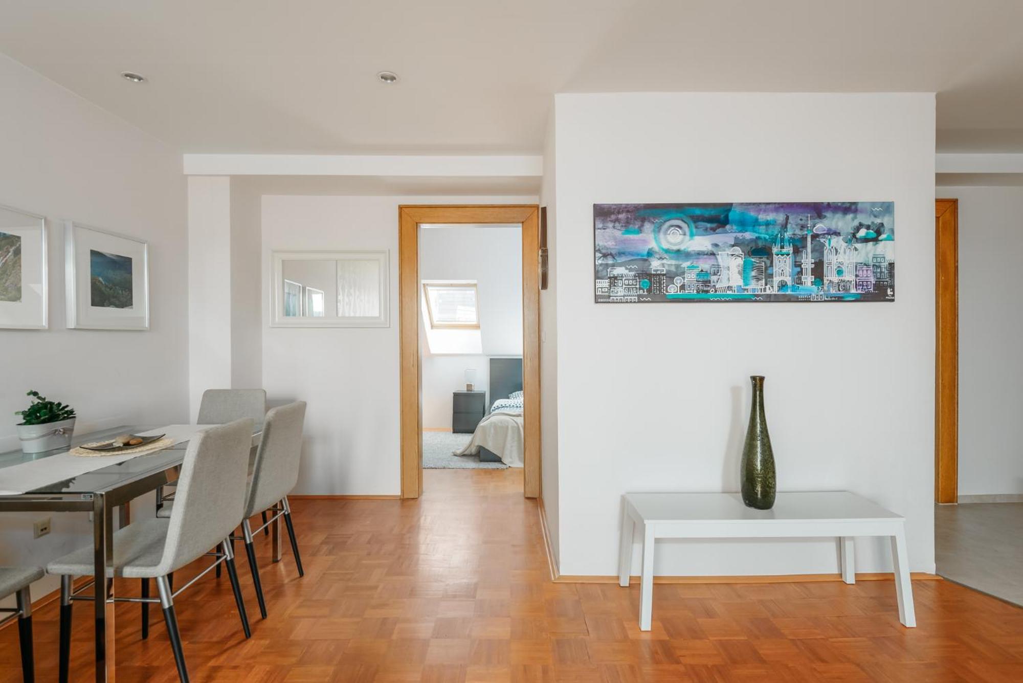 Roy 2 Bdr Apartment With Prague Castle View, Parking & Ac Ngoại thất bức ảnh